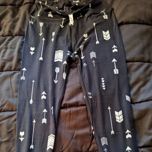 LuLaRoe NWT OS HTF arrows leggings